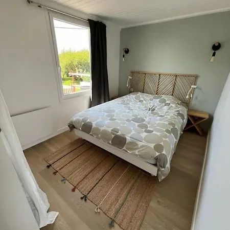 Hébergement de vacances Superbe Maison En Front De